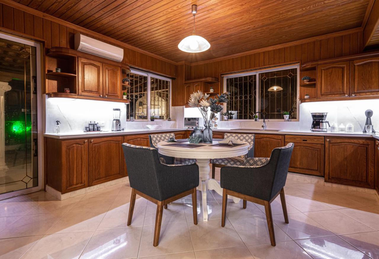 Galadriel Villa With Private Pool & Jacuzzi Kato Yerakarion Экстерьер фото