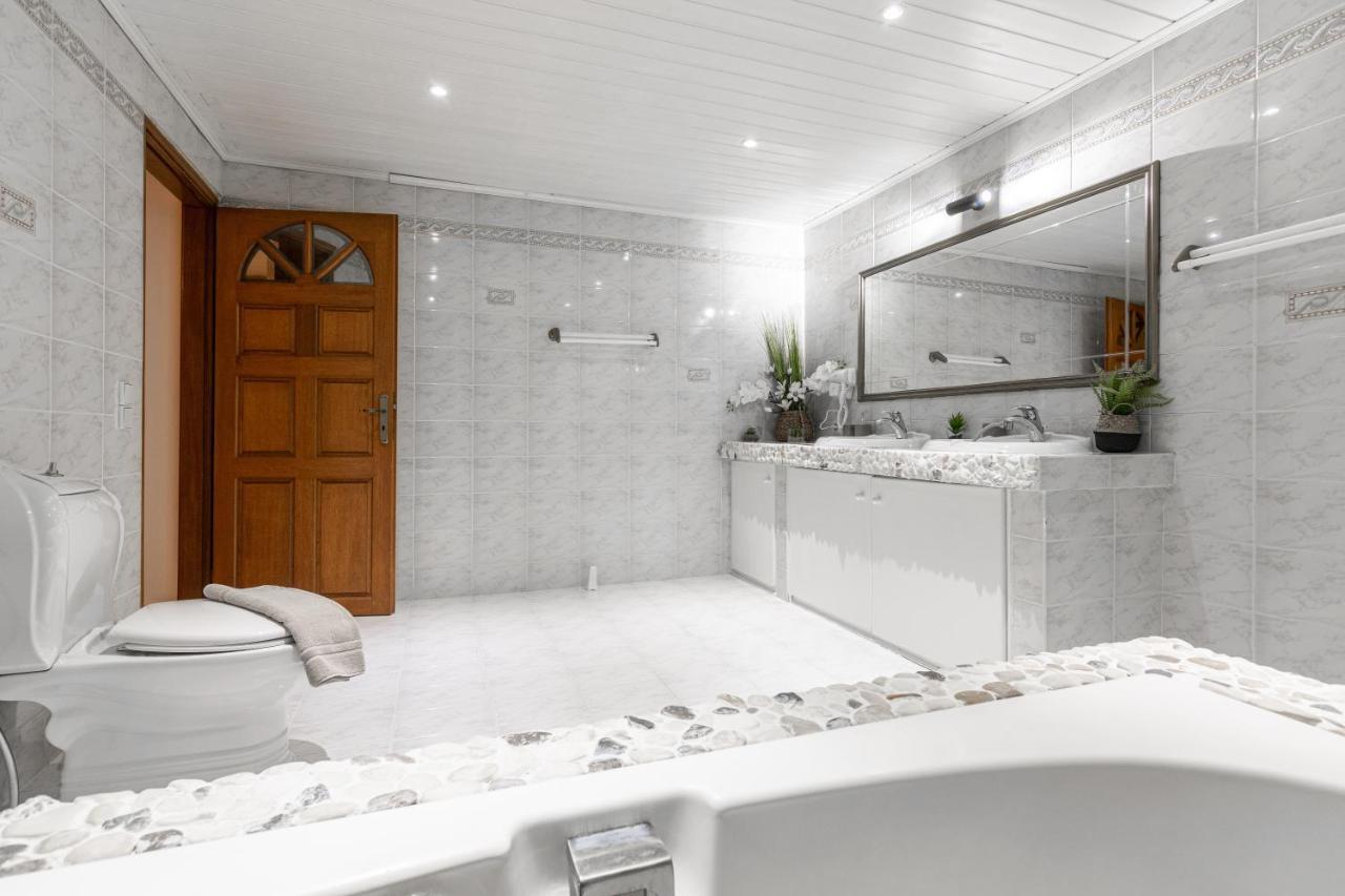 Galadriel Villa With Private Pool & Jacuzzi Kato Yerakarion Экстерьер фото