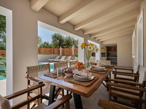 Galadriel Villa With Private Pool & Jacuzzi Kato Yerakarion Экстерьер фото
