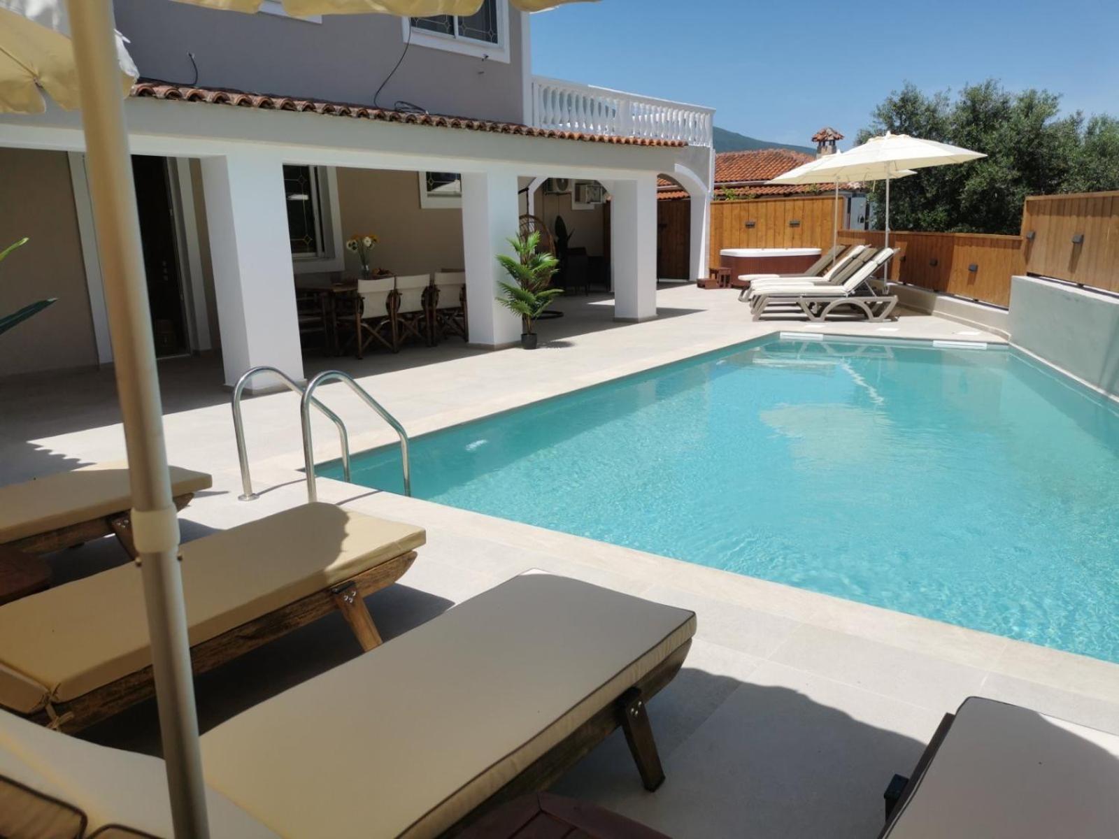 Galadriel Villa With Private Pool & Jacuzzi Kato Yerakarion Экстерьер фото